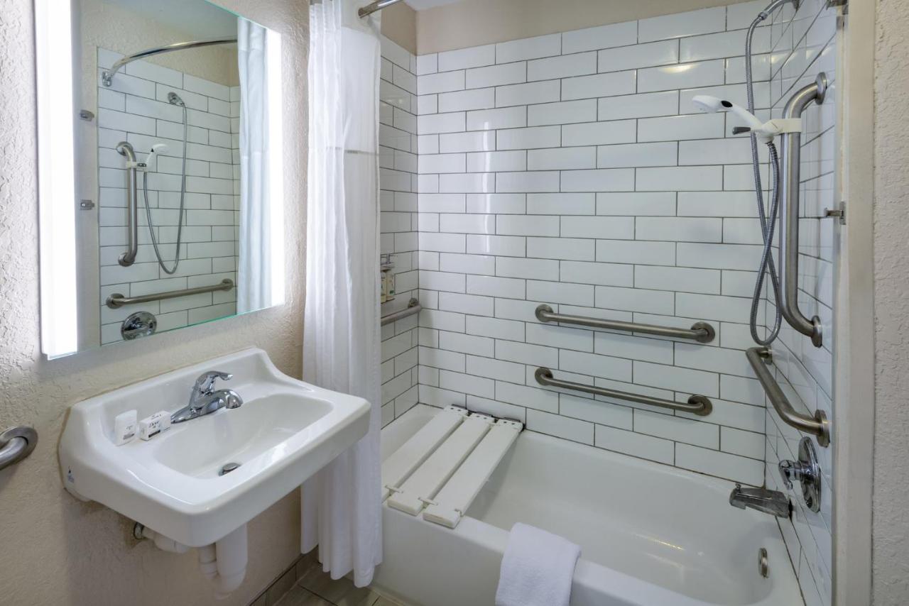 Candlewood Suites Chesapeake-Suffolk By Ihg Dış mekan fotoğraf
