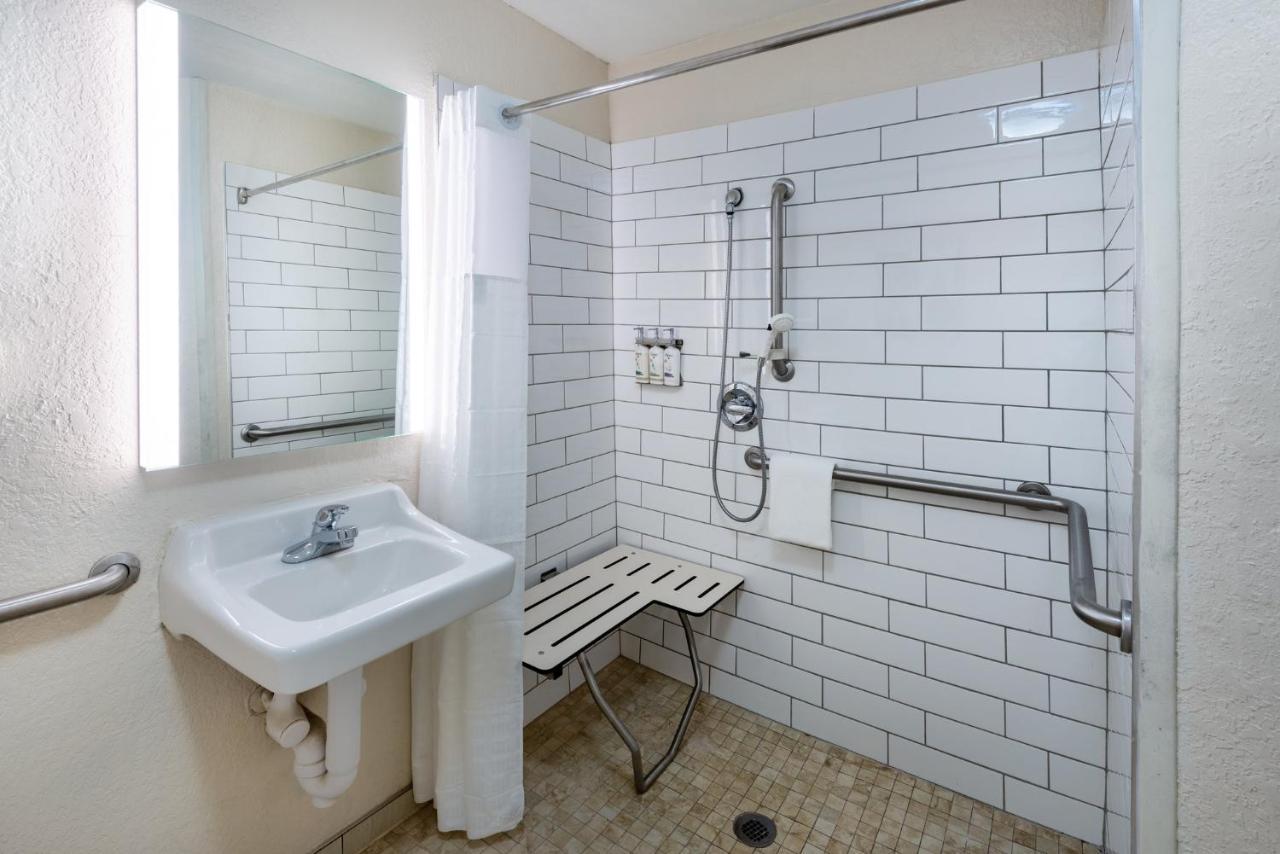 Candlewood Suites Chesapeake-Suffolk By Ihg Dış mekan fotoğraf